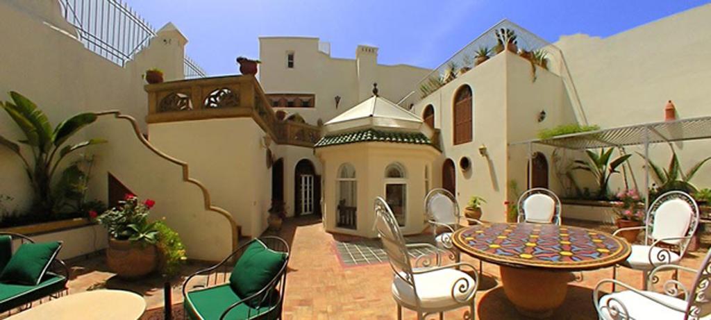 Dar El Mouhit Hotel Salé Bagian luar foto